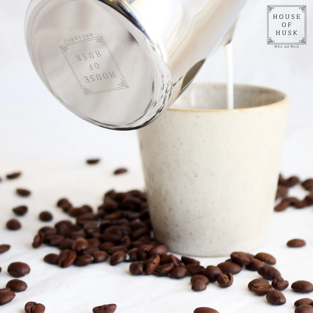 House Of Husk® Melkkan Met Art Pen - 350ml Melkopschuimkan - Zilver - Melkkannetje - Milk Pitcher - RVS - Barista Melkkan - Inclusief Latte Art Pen 7 House Of Husk® Melkkan Met Art Pen - 350ml Melkopschuimkan - Zilver - Melkkannetje - Milk Pitcher - RVS - Barista Melkkan - Inclusief Latte Art Pen - Afbeelding 5