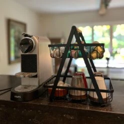 Chefs Cuisine Capsulehouder - Capsulehouder Nespresso - Capsulehouder Dolce Gusto - Opbergmand - Aanrecht Organizer – Zwart Roestvrij Staal -Koffieverkoopwinkel 1200x1200 426