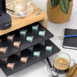 Industrial Living Capsulehouder Met Lade - Nespresso Capsule Houder Van Massief Hout - Cup Houder Geschikt Voor 48 Capsules - Cup Dispenser Koffie Capsule - Koffiecups Accessoires 9 Industrial Living Capsulehouder Met Lade - Nespresso Capsule Houder Van Massief Hout - Cup Houder Geschikt Voor 48 Capsules - Cup Dispenser Koffie Capsule - Koffiecups Accessoires -Koffieverkoopwinkel 1200x1200 518