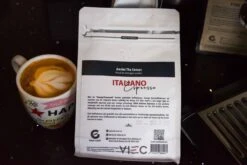 Italiano Espresso Honey Process Vietnamese Koffiebonen Aanbieding 250g GAIA Cafe 25 Italiano Espresso Honey Process Vietnamese Koffiebonen Aanbieding 250g GAIA Cafe -Koffieverkoopwinkel 1200x800 87