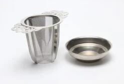 Merkloos ARELO Theezeef Met Uitlekschaaltje - RVS - 2 Stuks -Koffieverkoopwinkel 1200x814 1