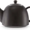 Vtwonen Theepot - Mat Zwart - Porselein - 1.8 Liter -Koffieverkoopwinkel 1200x848 2