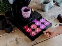 Jay Hill Dolce Gusto Cuphouder - Lade - 20 Stuks -Koffieverkoopwinkel 1200x905 1
