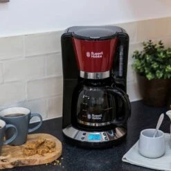 Russell Hobbs 24031-56 Colours Plus+ Koffiezetapparaat Rood/Zwart -Koffieverkoopwinkel 4008496974290 3