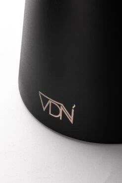 VDN RVS Theepot Dubbelwandig Met Filter - Zwarte Theekan 1 Liter - 902 16 VDN RVS Theepot Dubbelwandig Met Filter - Zwarte Theekan 1 Liter - 902 -Koffieverkoopwinkel 800x1200 24