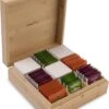 Theedoos Van ZENZYTEA® - Bamboe - Theedoos 9 Vaks - Inclusief 3 Theeblikken Voor Losse Thee - Geschikt Voor Grote & Kleine Theezakjes - Vierkant - Grote Vakken - Luxe Verpakking - Cadeau -Koffieverkoopwinkel 925x1200