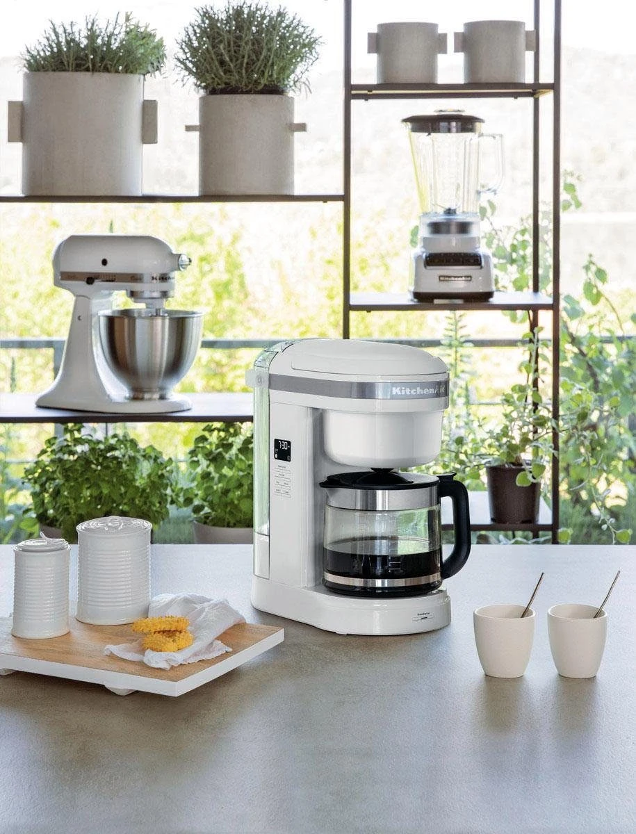 KitchenAid Filterkoffieapparaat 5KCM1208EWH WIT, 1,7 L, CLASSIC Drip-koffiezetapparaat Met Spiraalvormige Watertuit 14 KitchenAid Filterkoffieapparaat 5KCM1208EWH WIT, 1,7 L, CLASSIC Drip-koffiezetapparaat Met Spiraalvormige Watertuit - Afbeelding 12